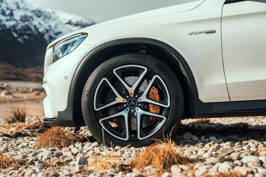 Детали экстерьера Mercedes-AMG GLC63 S 4Matic+ (X253) 2017 года  (UK) (фото 36 из 40)
